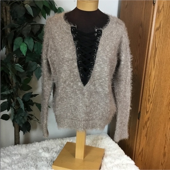 Express lace up long sleeve fuzzy sweater Woman’s  XS tan cream black - Picture 1 of 13